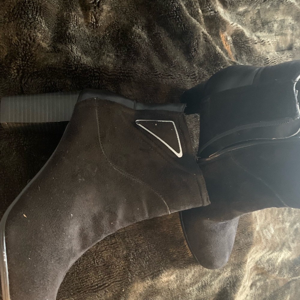 New black ankle boots